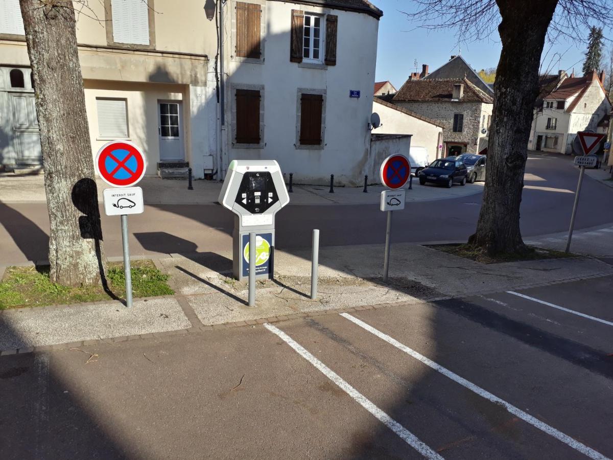 Logis Des Trois Maures Hotell Couches Eksteriør bilde