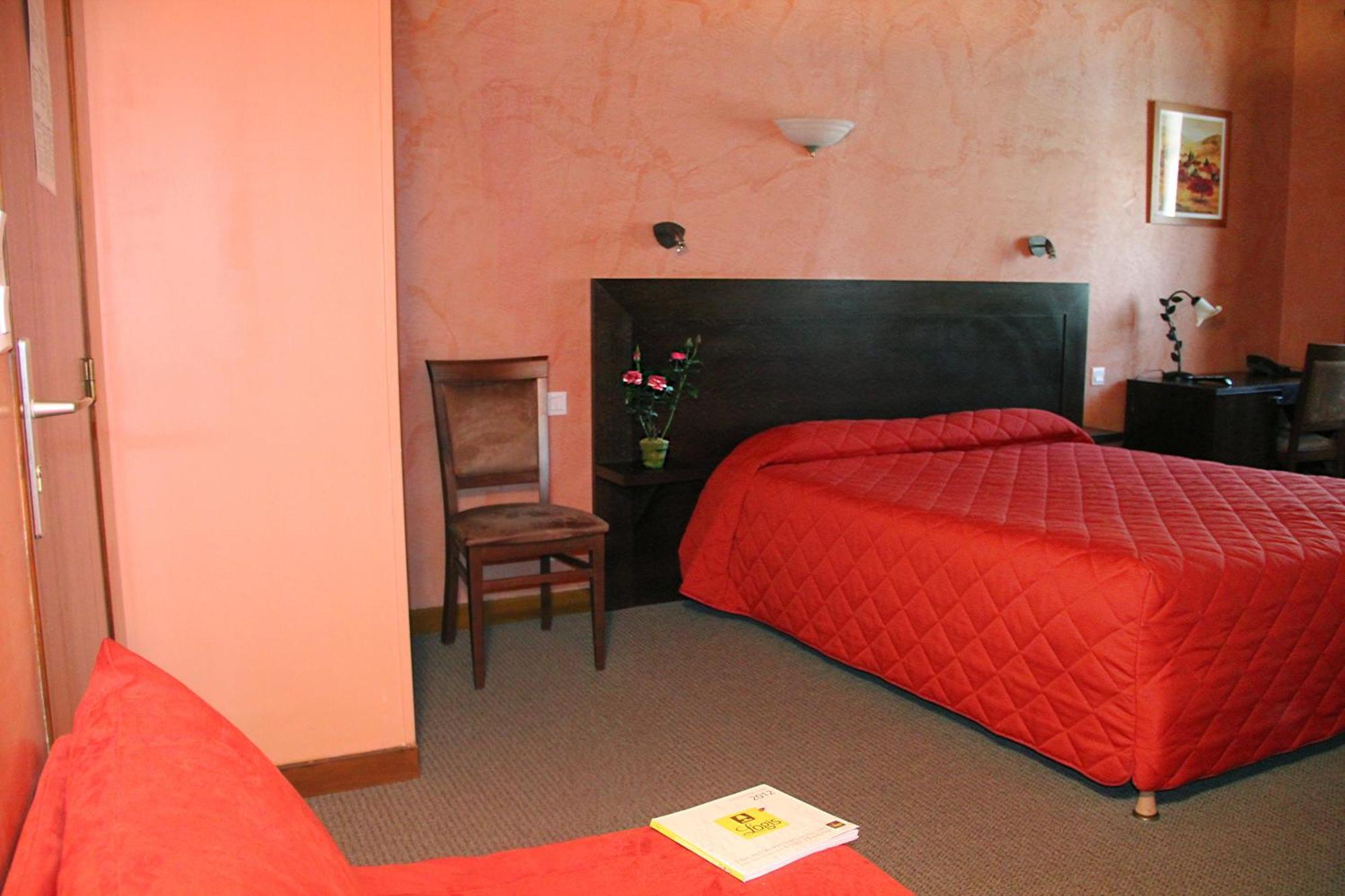 Logis Des Trois Maures Hotell Couches Eksteriør bilde